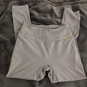 Whitney Simmons leggings
